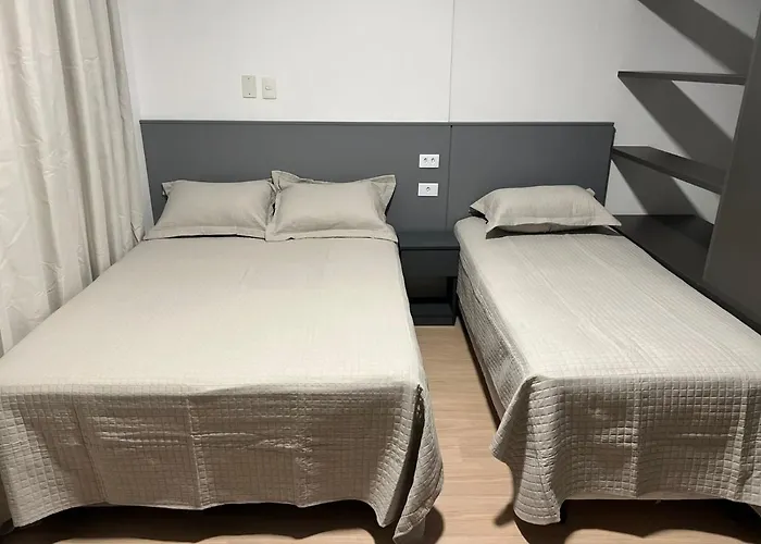 Apartamento para pessoas de família ou a negócio, Ap Lindo aconchegante no Brás próximo igreja Mundial,mercado municipal, 25 de março, templo Salomão, metro Dom Pedro ll, bancos, mercado e etc